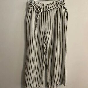 Ellen Tracy Black/White Stripe Linen blend wide-leg capri pants, size L
